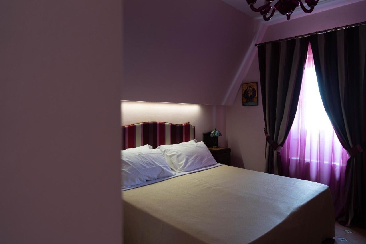 Hotel Villa Dorata Николози Екстериор снимка