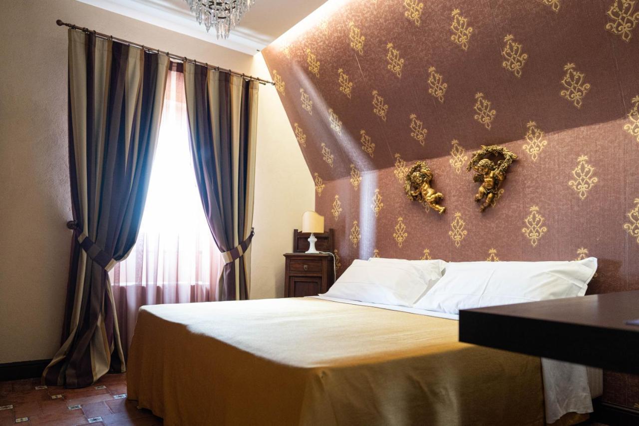 Hotel Villa Dorata Николози Екстериор снимка