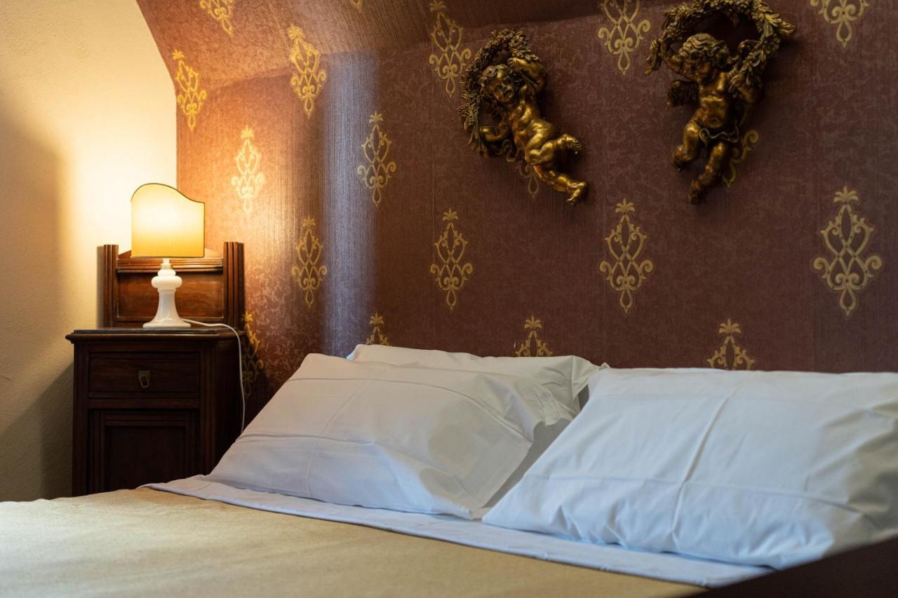 Hotel Villa Dorata Николози Екстериор снимка