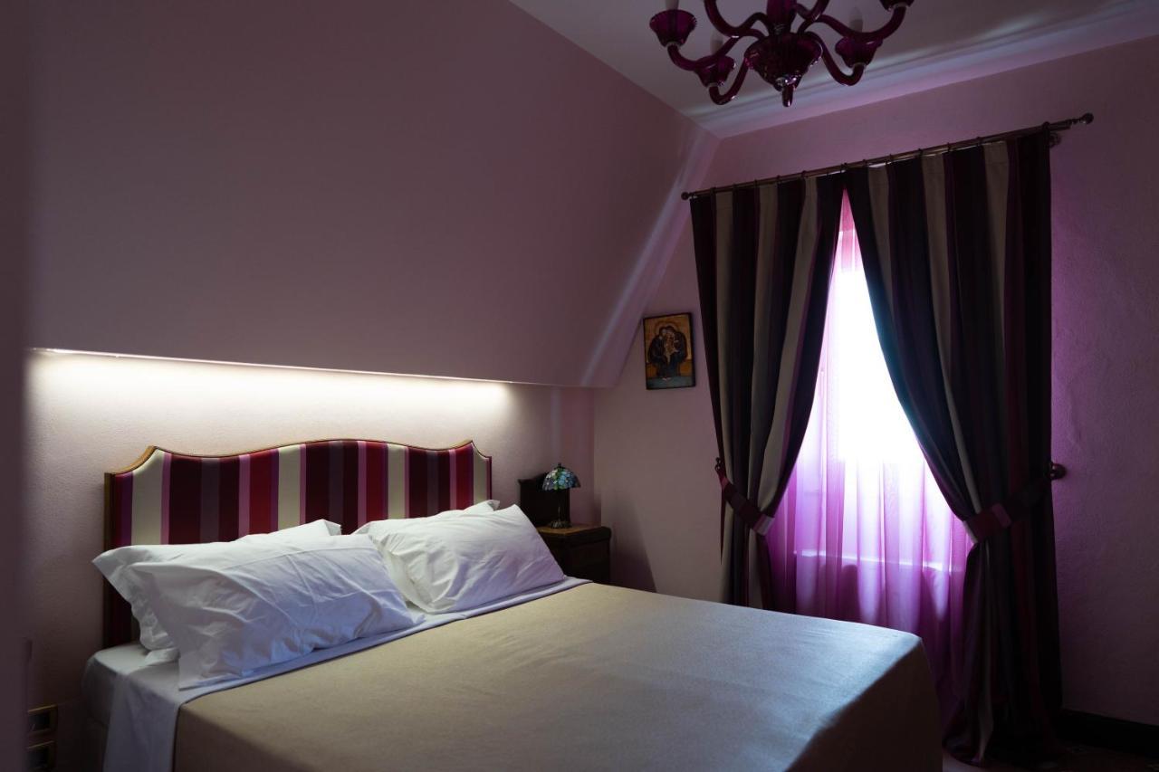 Hotel Villa Dorata Николози Екстериор снимка