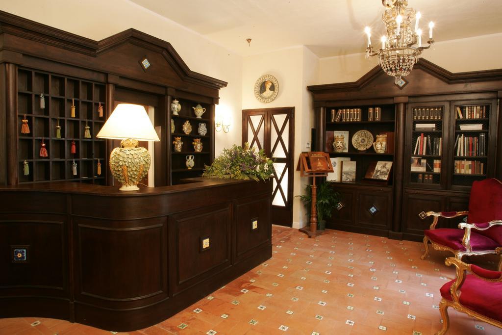 Hotel Villa Dorata Николози Екстериор снимка