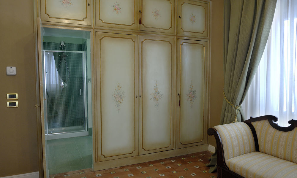 Hotel Villa Dorata Николози Екстериор снимка