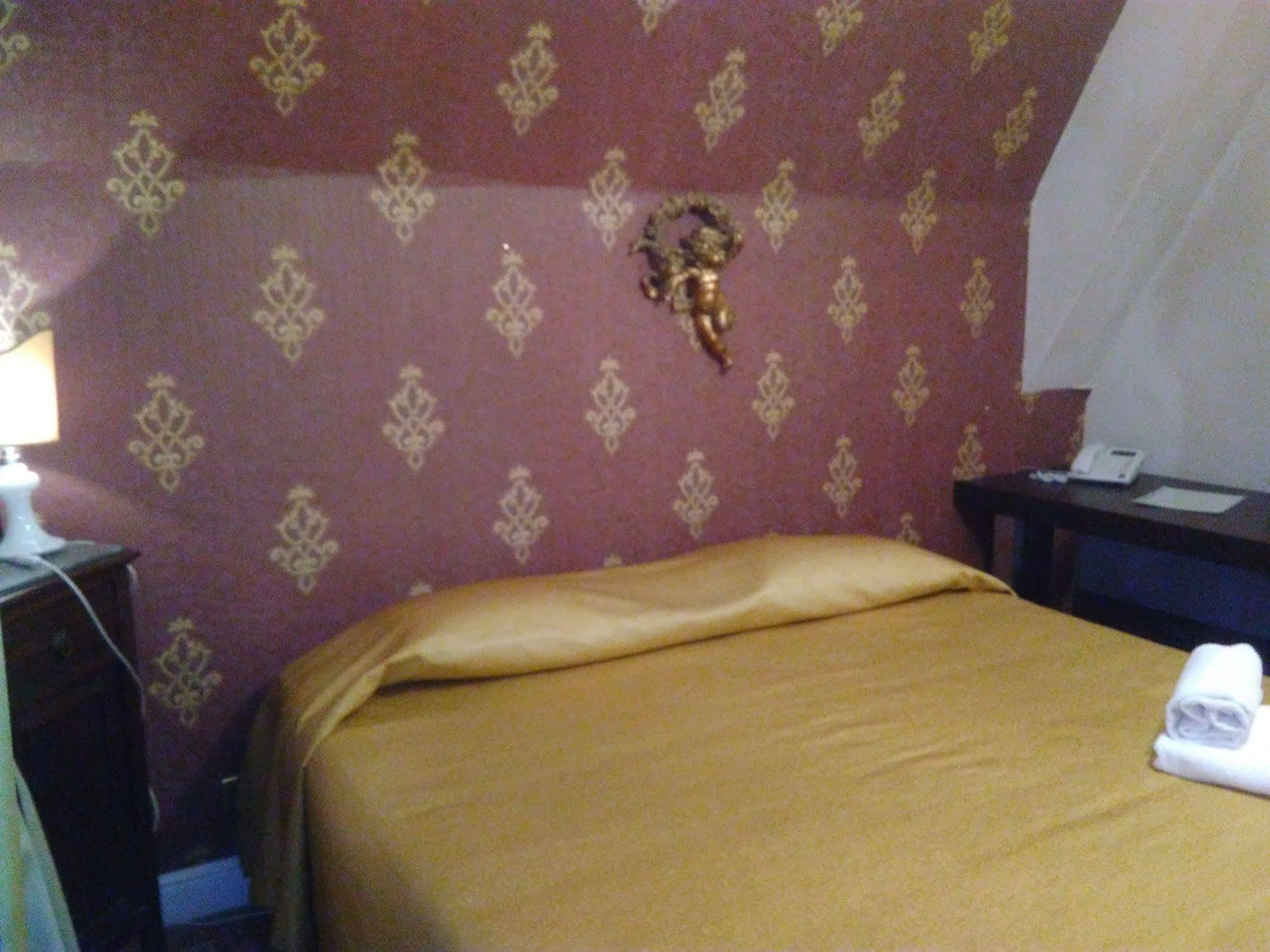 Hotel Villa Dorata Николози Екстериор снимка